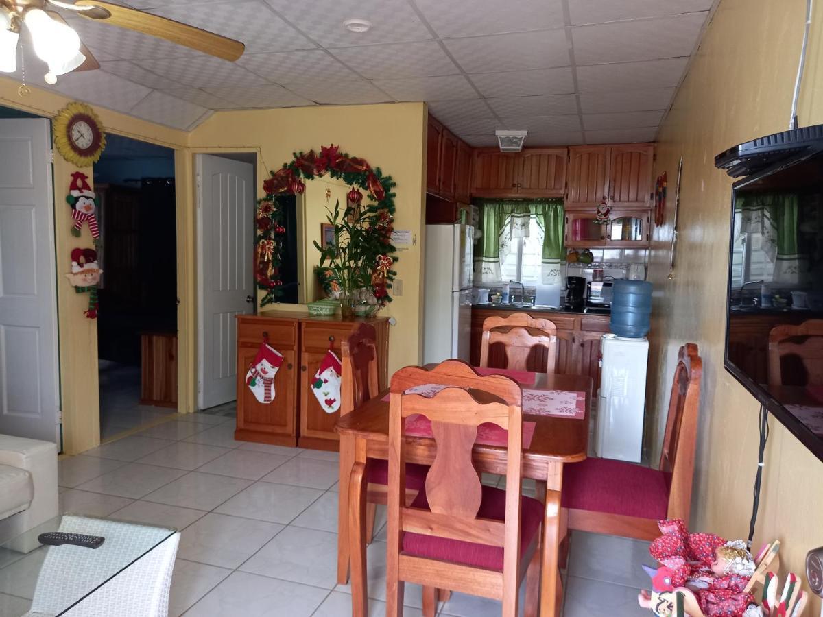 Nicol Aparment Apartment Bocas Town Exterior photo