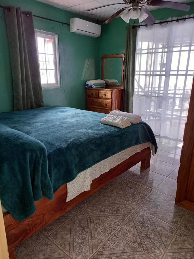 Nicol Aparment Apartment Bocas Town Exterior photo